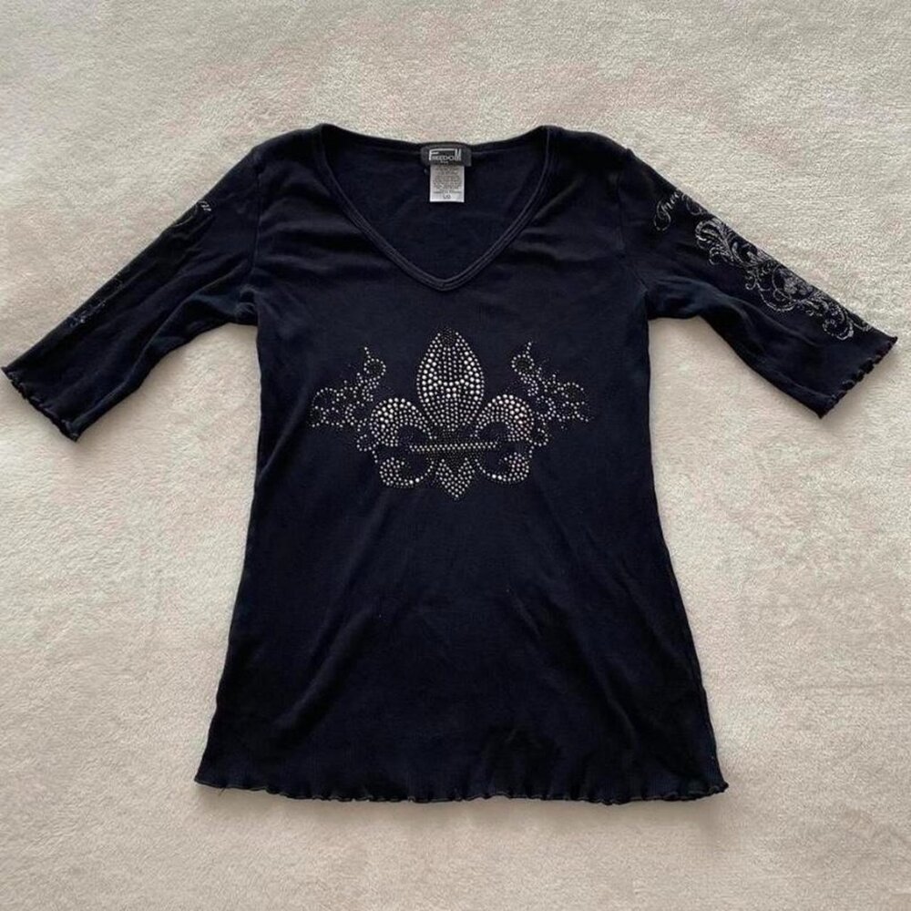 vintage grunge black/navy silver rhinestone fleur de lis short sleeve top